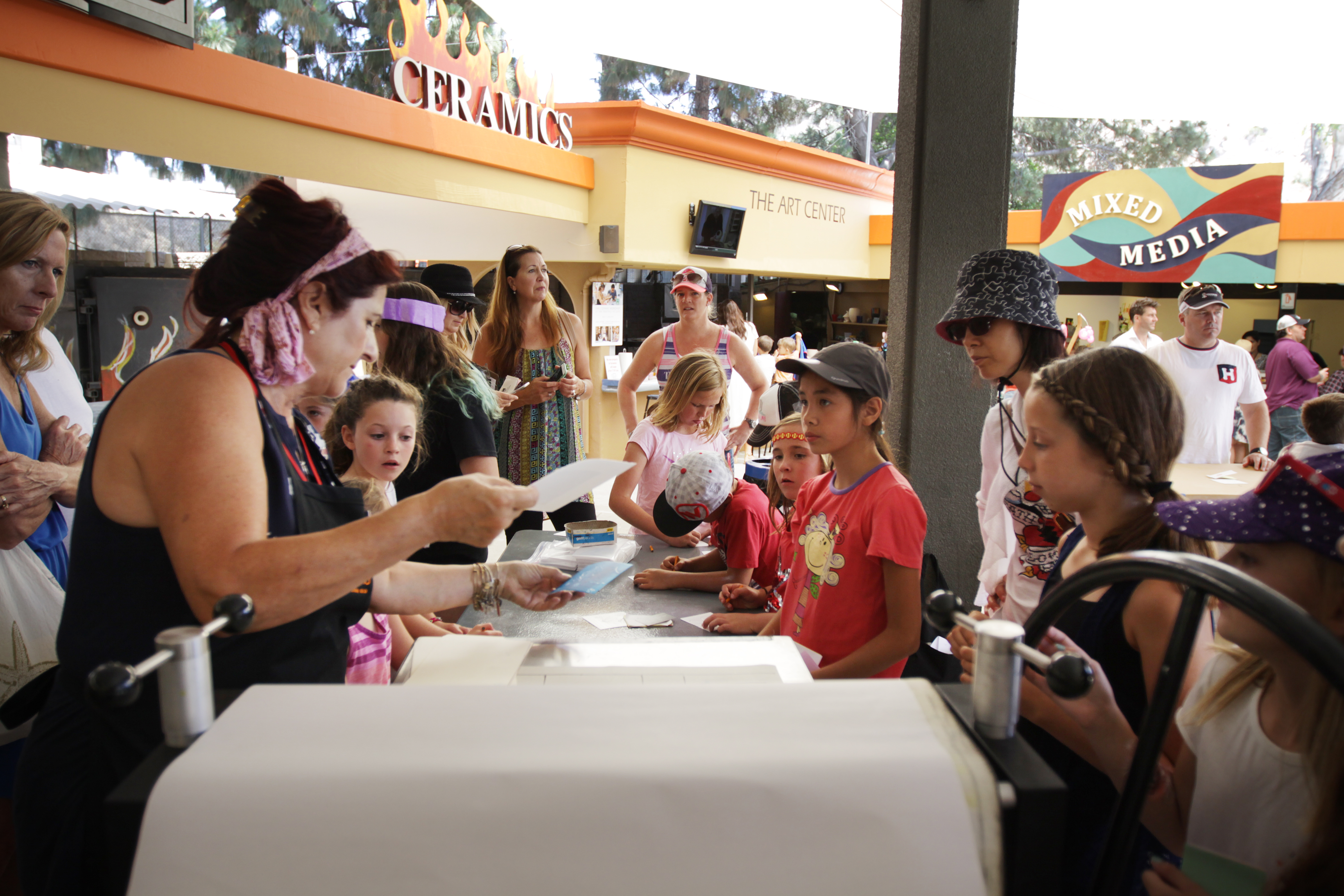 Foundation_FamilyArtDay