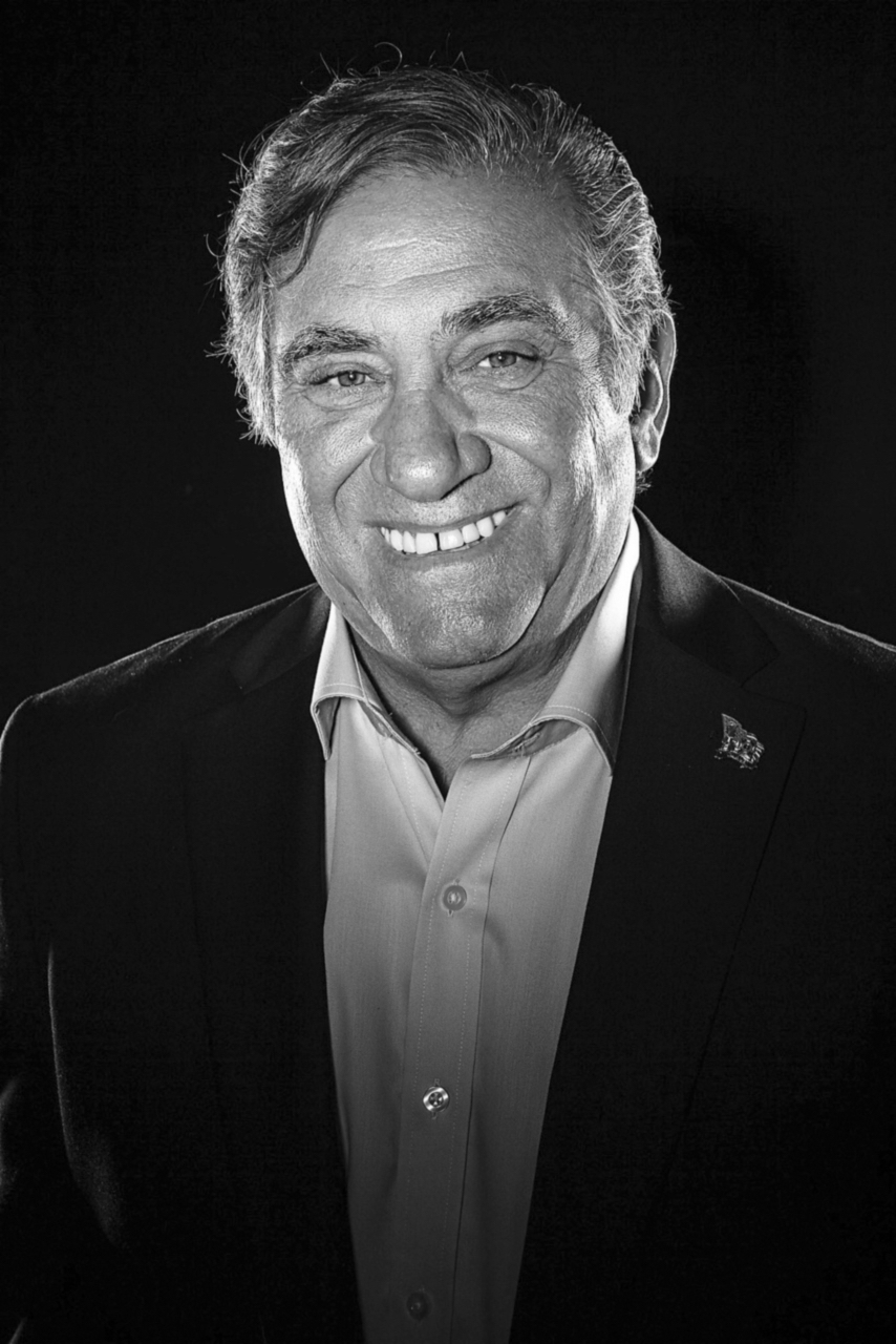 dan-lauria-1-002
