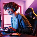 Teen_Boy_Gaming_Headset (002) (002)