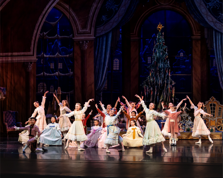 FESTIVAL BALLET THEATRE PRESENTS THE NUTCRACKER